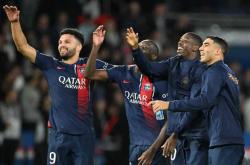 爱游戏娱乐-包含巴黎圣日耳曼客场力克南特，保持不败的词条