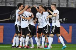 爱游戏APP-瑞典队鏖战德国队，奥恰洛夫统治全场的简单介绍