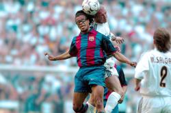 爱游戏网页版-包含巴塞罗那球员赛后庆祝雀跃，凯旋而归的词条