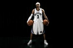 爱游戏官方-舞台越大越强，当国王武切维奇对阵灰熊时