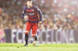 爱游戏中国-当永恒蓝遇见高卢雄鸡，坎特如何将拉齐奥的绿茵变成大场面画布