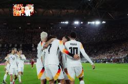 爱游戏官方-德国队备战对决法国，争取胜利的简单介绍