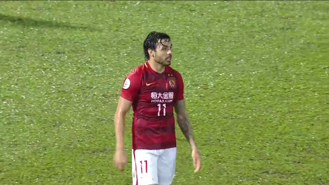 廊曼竞技客场大胜，晋级前途无限