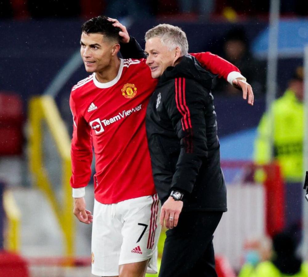 廊曼竞技客场大胜，晋级前途无限