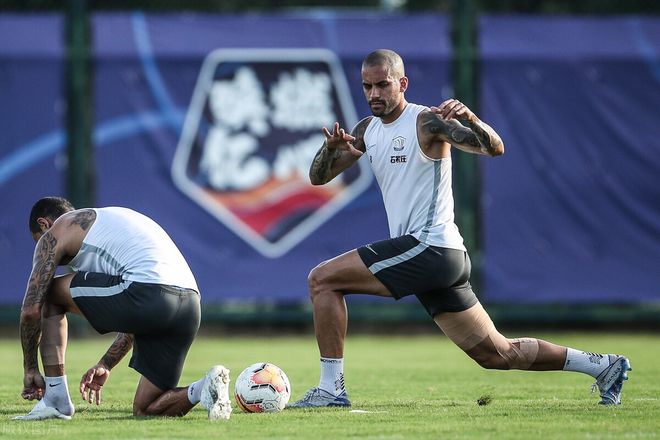 佛罗伦萨士气高昂待战强敌取胜的简单介绍