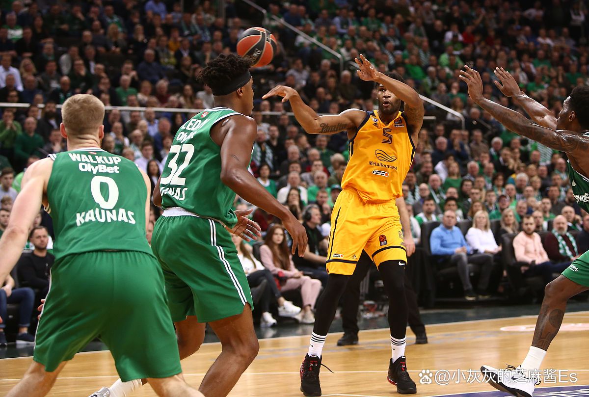 雄鹿惨败，太阳牢牢守住东部第一的简单介绍