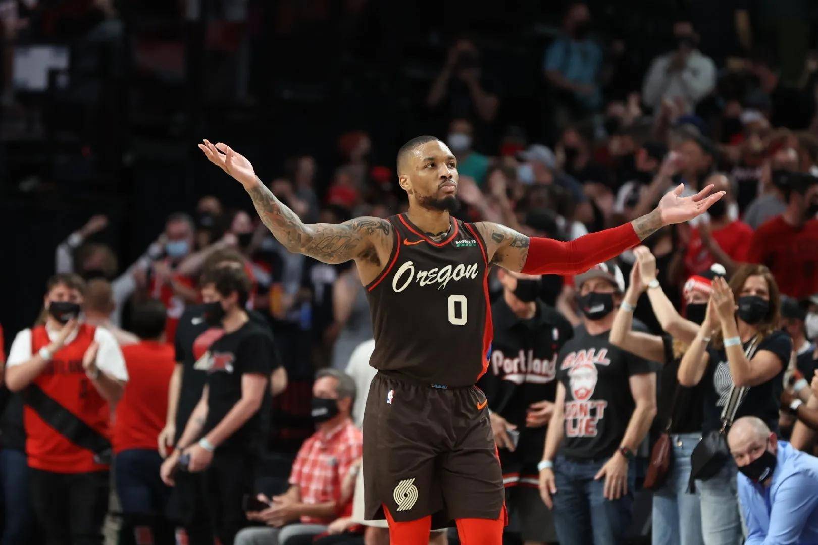 湖人B队鏖战奇才，利拉德三分雨点燃全场的简单介绍