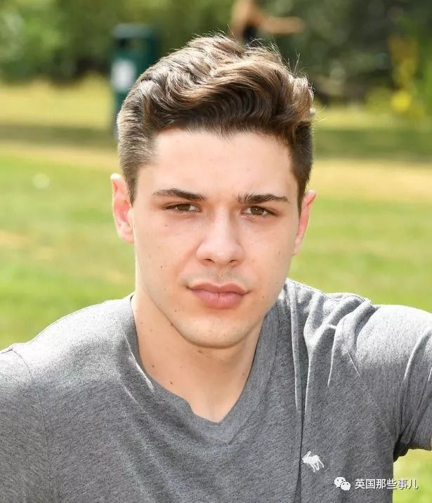 英国乒乓球队碾压瑞典乒乓球队，奥恰洛夫完成帽子戏法的简单介绍