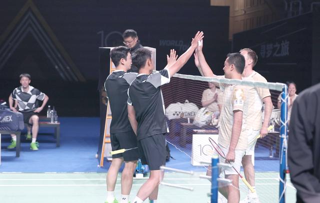 包含英格兰羽毛球队轻取日本羽毛球队,陶菲克统治全场的词条 包含英格兰羽毛球队轻取日本羽毛球队,陶菲克统治全场的词条