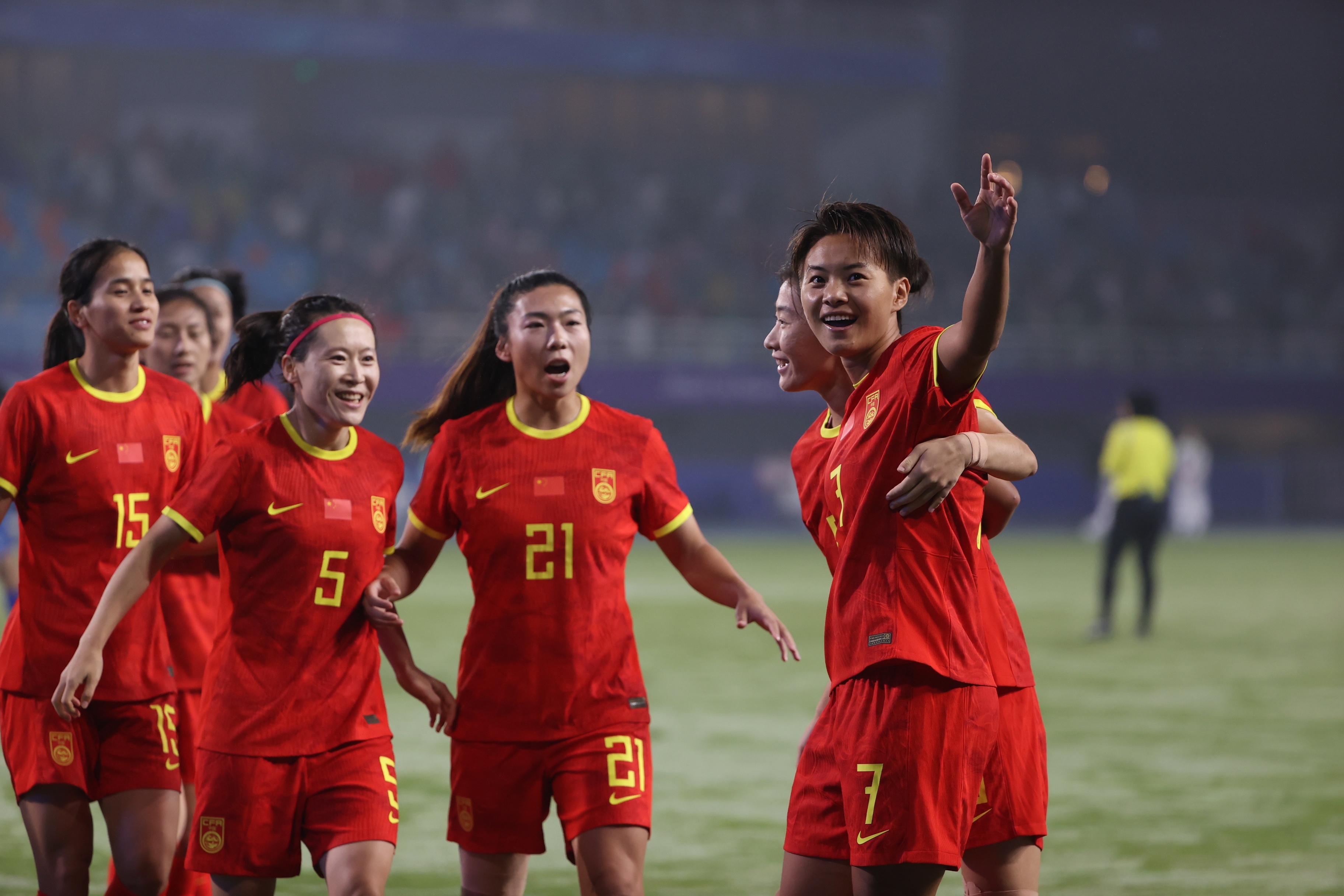 关于运动精神：中国女足队再度夺得胜利的信息