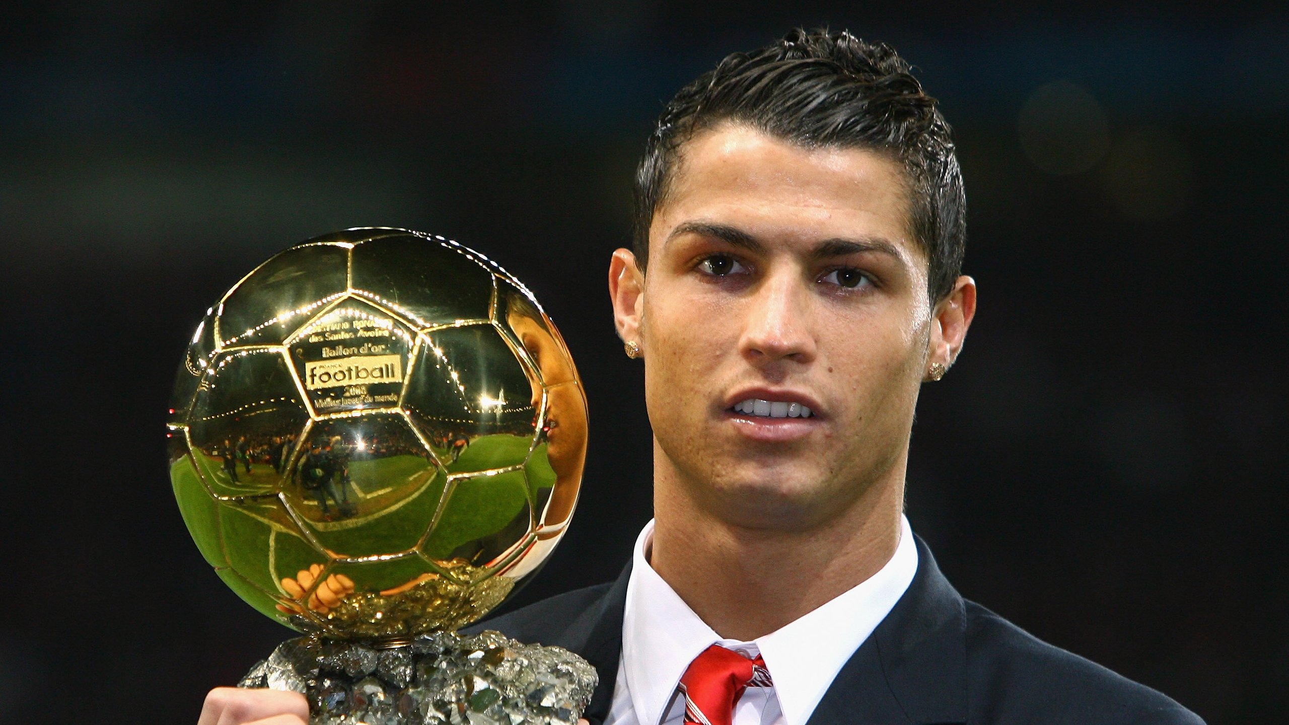 凯恩用实力证明自己，喀麦隆击败尤文，当非洲雄狮撕碎意甲巨人